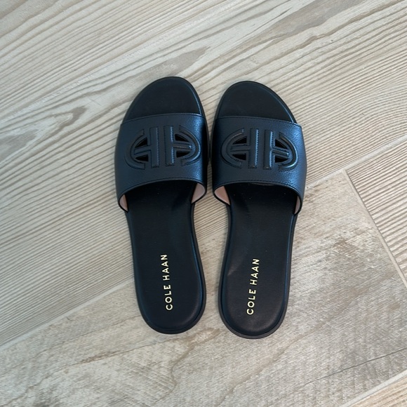 Cole Haan Sandals brand New - Picture 2 of 3